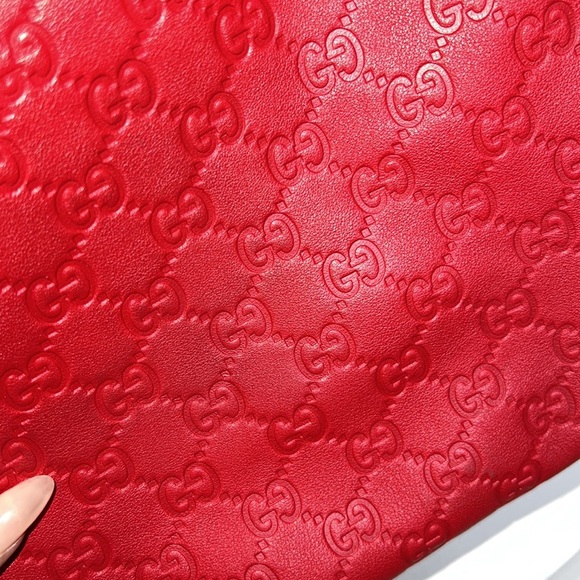 Gucci Guccisima Crossbody - Picture 9 of 15